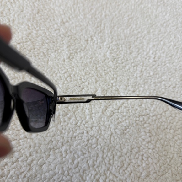 GIGI STUDIOS – Regina
REGINA - 6667/1 sunglasses - Picture 6 of 6